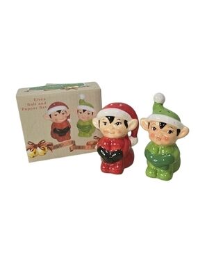 Cracker Barrel Exclusive Christmas Elves Salt & Pepper Set Red & Green New